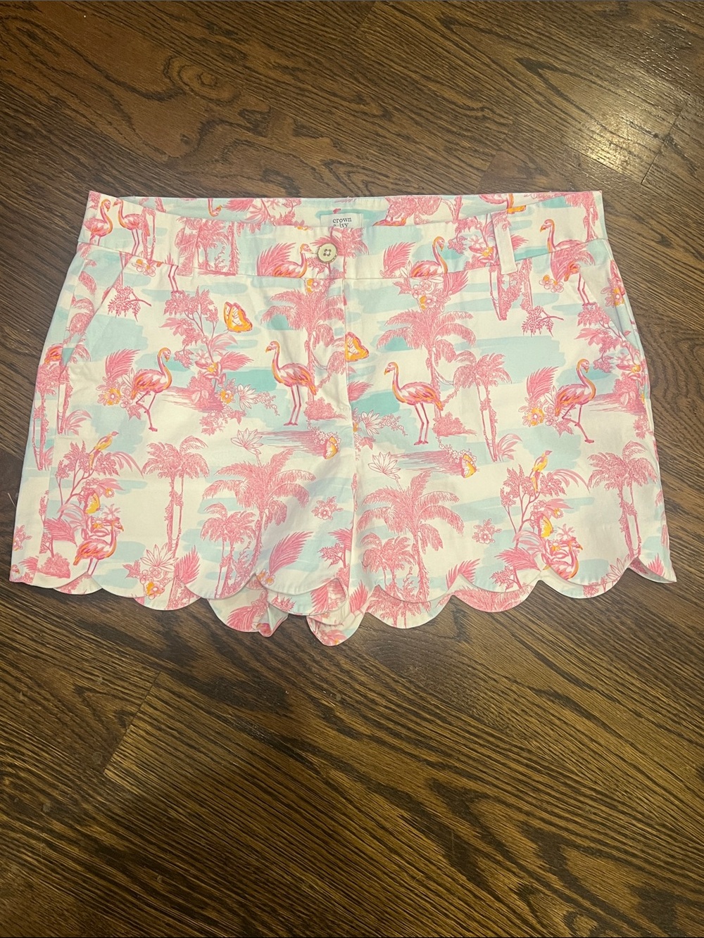 crown & ivy Pink Flamingo Scalloped Hem Shorts
